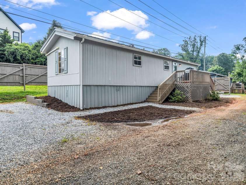 144 Clayton Road, Arden, NC 28704.  MLS# CAR4408237, YatesRealty ID 40113. 
