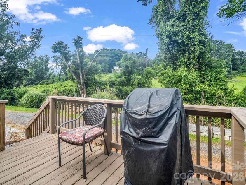 144 Clayton Road, Arden, NC 28704.  MLS# CAR4408237, YatesRealty ID 40113. 