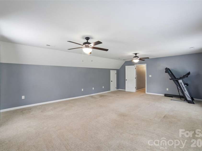 3552 Navajo Drive, Maiden, NC 28650.  MLS# CAR4399962, YatesRealty ID 40118. 