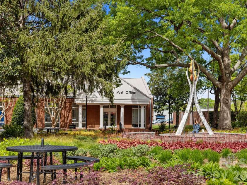 16117 Halle Marie Circle, Davidson, NC 28036.  MLS# CAR4407482, YatesRealty ID 40119. 