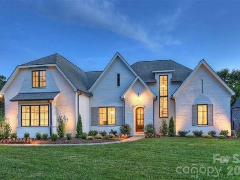 16117 Halle Marie Circle, Davidson, NC 28036.  MLS# CAR4407482, YatesRealty ID 40119. Example photo