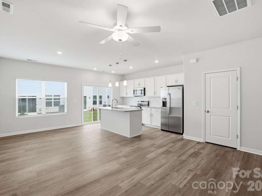 2734 Lehigh Road, Charlotte, NC 28208.  MLS# CAR4401596, YatesRealty ID 4012. 