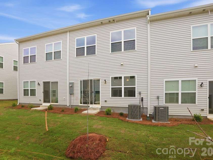 2734 Lehigh Road, Charlotte, NC 28208.  MLS# CAR4401596, YatesRealty ID 4012. 
