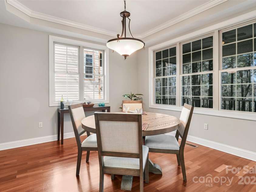 43 Kuykendall Court, Hendersonville, NC 28739.  MLS# CAR4290060, YatesRealty ID 4012. 