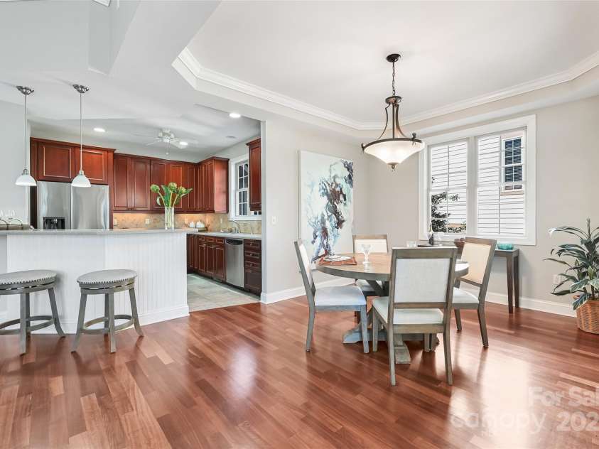 43 Kuykendall Court, Hendersonville, NC 28739.  MLS# CAR4290060, YatesRealty ID 4012. 