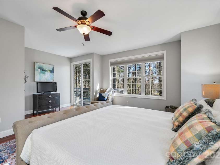 43 Kuykendall Court, Hendersonville, NC 28739.  MLS# CAR4290060, YatesRealty ID 4012. 