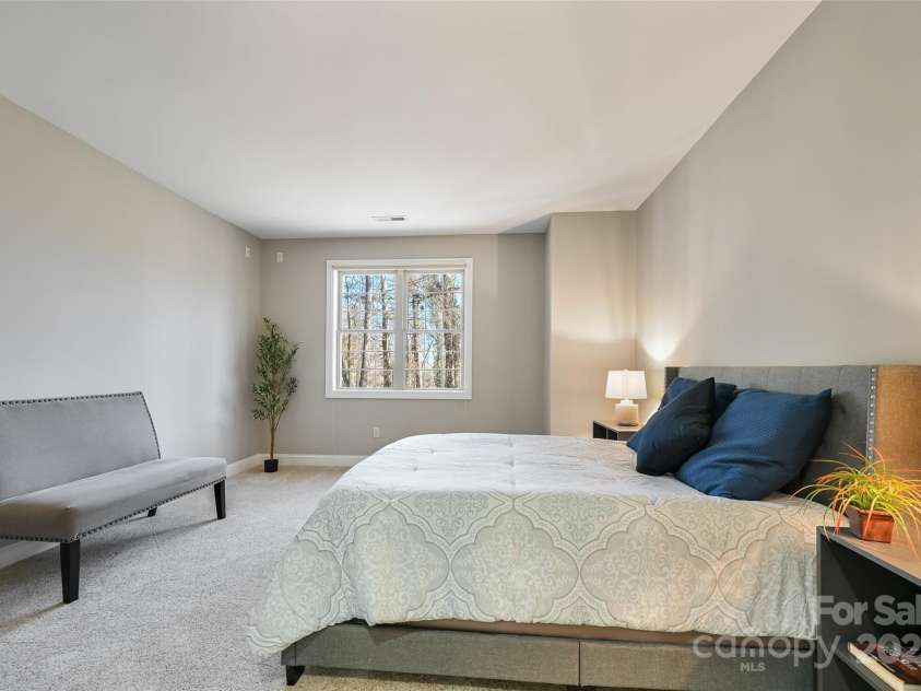 43 Kuykendall Court, Hendersonville, NC 28739.  MLS# CAR4290060, YatesRealty ID 4012. 
