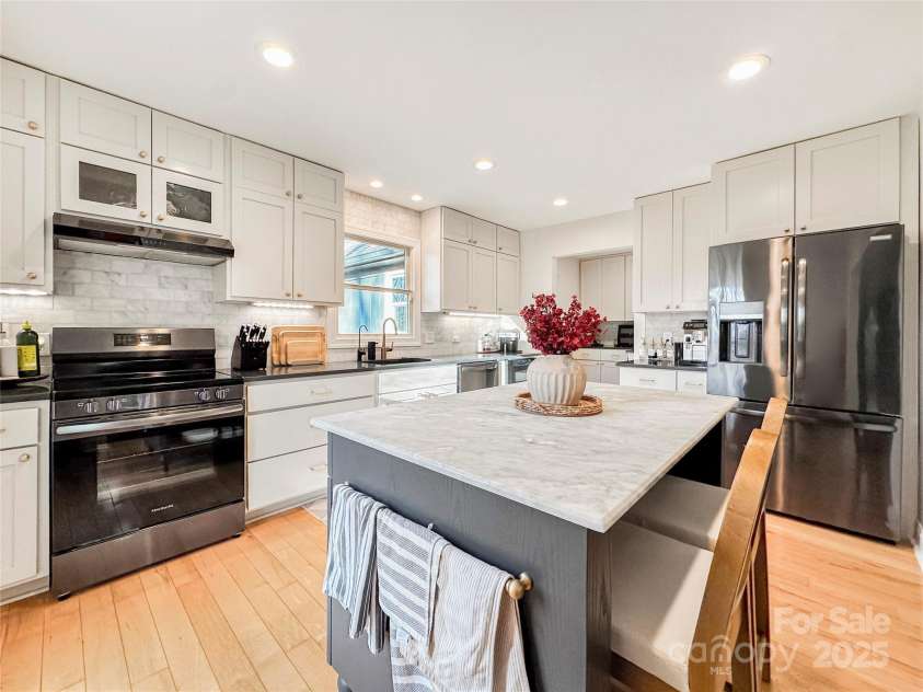 9501 Bartlett Road, Mint Hill, NC 28227.  MLS# CAR4330895, YatesRealty ID 4012. 