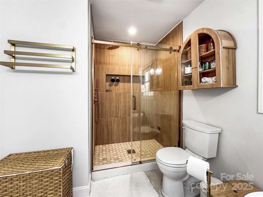 9501 Bartlett Road, Mint Hill, NC 28227.  MLS# CAR4330895, YatesRealty ID 4012. 