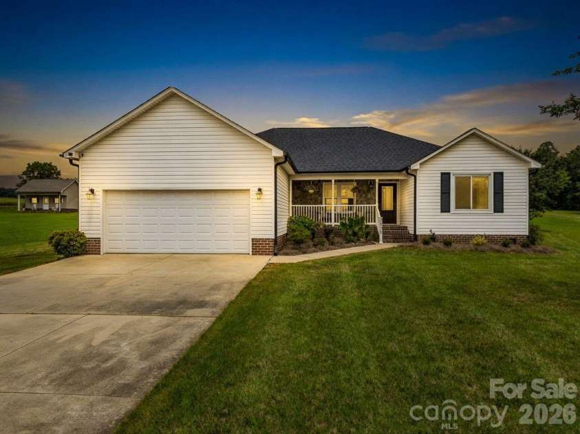 2630 Highway 182 Highway, Lincolnton, NC 28092.  MLS# CAR4405890, YatesRealty ID 40120. 