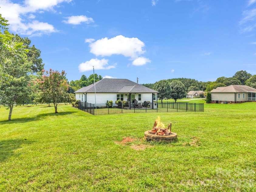 2630 Highway 182 Highway, Lincolnton, NC 28092.  MLS# CAR4405890, YatesRealty ID 40120. Back view