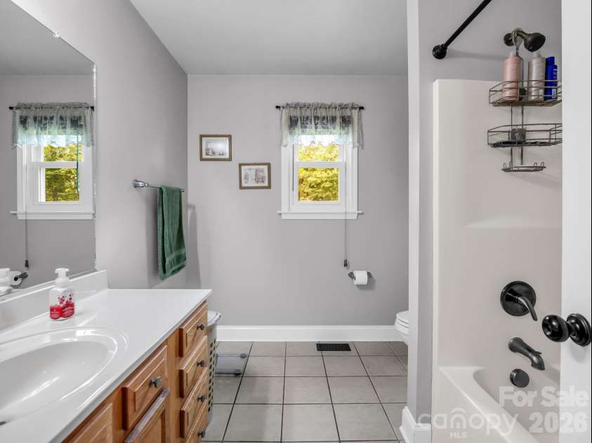 2630 Highway 182 Highway, Lincolnton, NC 28092.  MLS# CAR4405890, YatesRealty ID 40120. Full bath