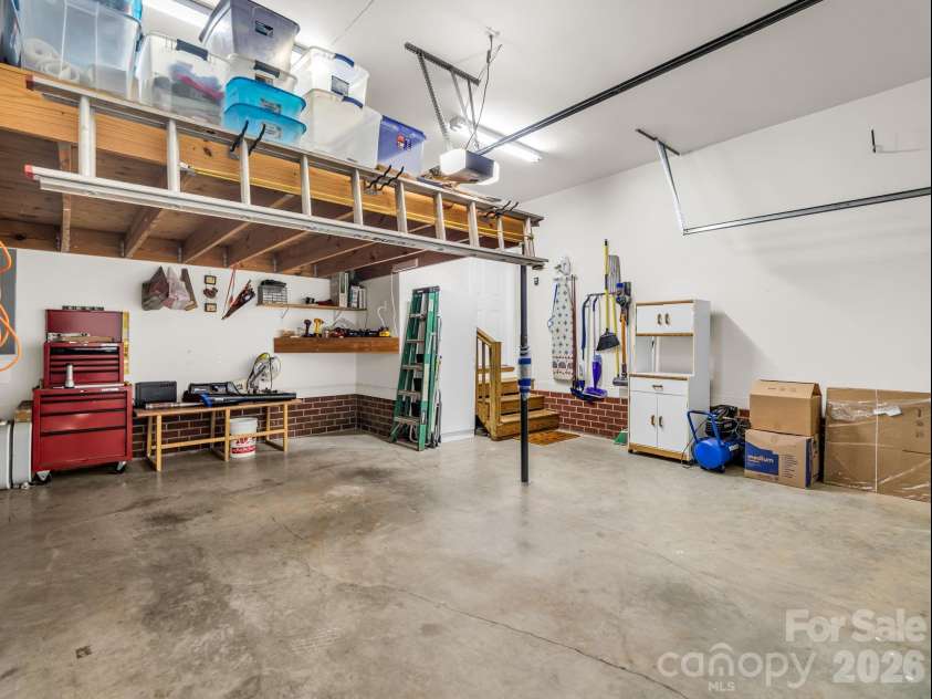 2630 Highway 182 Highway, Lincolnton, NC 28092.  MLS# CAR4405890, YatesRealty ID 40120. Garage