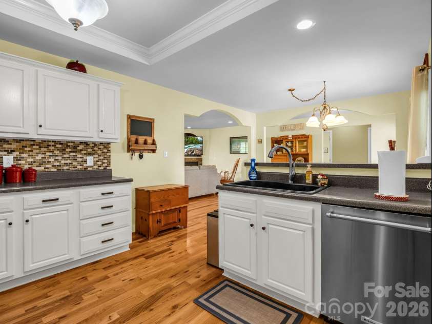 2630 Highway 182 Highway, Lincolnton, NC 28092.  MLS# CAR4405890, YatesRealty ID 40120. Kitchen