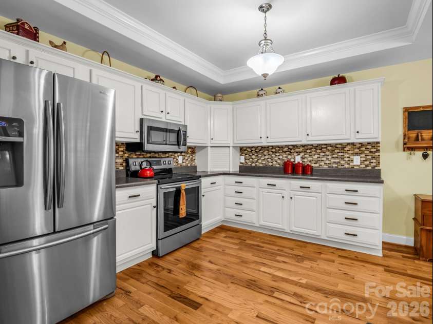 2630 Highway 182 Highway, Lincolnton, NC 28092.  MLS# CAR4405890, YatesRealty ID 40120. Kitchen