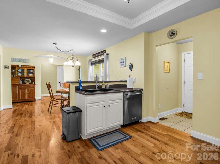 2630 Highway 182 Highway, Lincolnton, NC 28092.  MLS# CAR4405890, YatesRealty ID 40120. Kitchen view