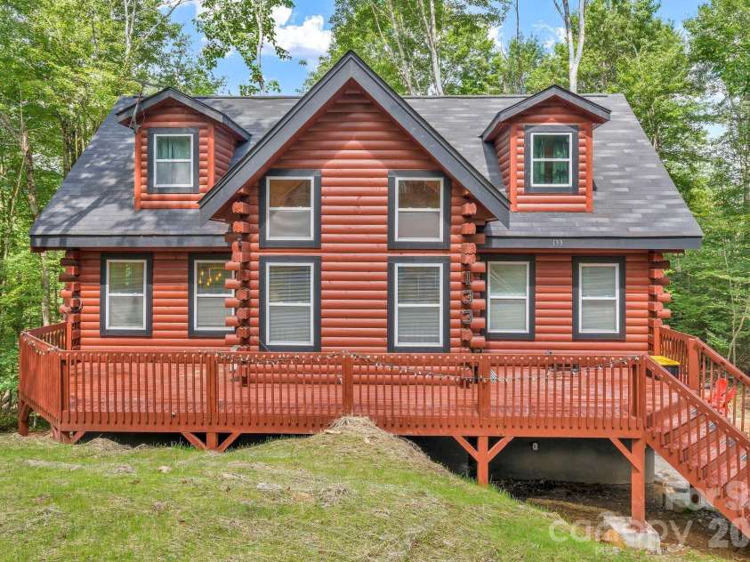 133 Greenbriar Road, Beech Mountain, NC 28604.  MLS# CAR4400899, YatesRealty ID 40121. 
