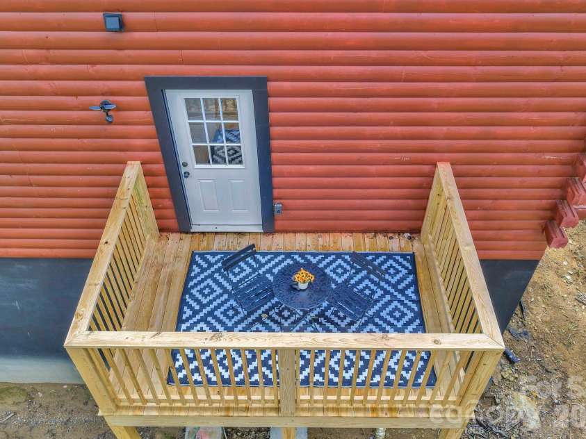 133 Greenbriar Road, Beech Mountain, NC 28604.  MLS# CAR4400899, YatesRealty ID 40121. 
