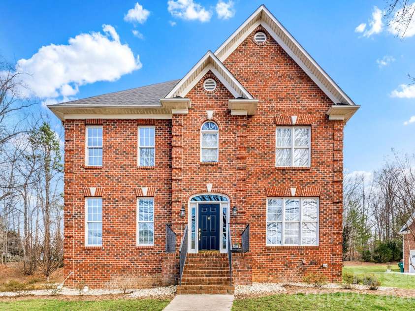 1869 Curraghmore Road, Clemmons, NC 27012.  MLS# CAR4402291, YatesRealty ID 40123. 