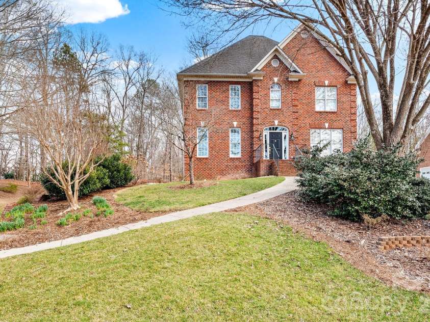 1869 Curraghmore Road, Clemmons, NC 27012.  MLS# CAR4402291, YatesRealty ID 40123. 