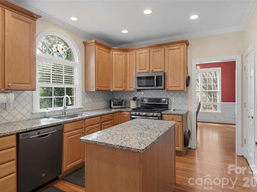 1869 Curraghmore Road, Clemmons, NC 27012.  MLS# CAR4402291, YatesRealty ID 40123. 