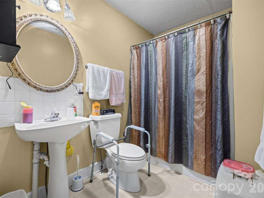 243 8th Avenue, Cramerton, NC 28032.  MLS# CAR4406563, YatesRealty ID 40126. 1 Bed/ Bath