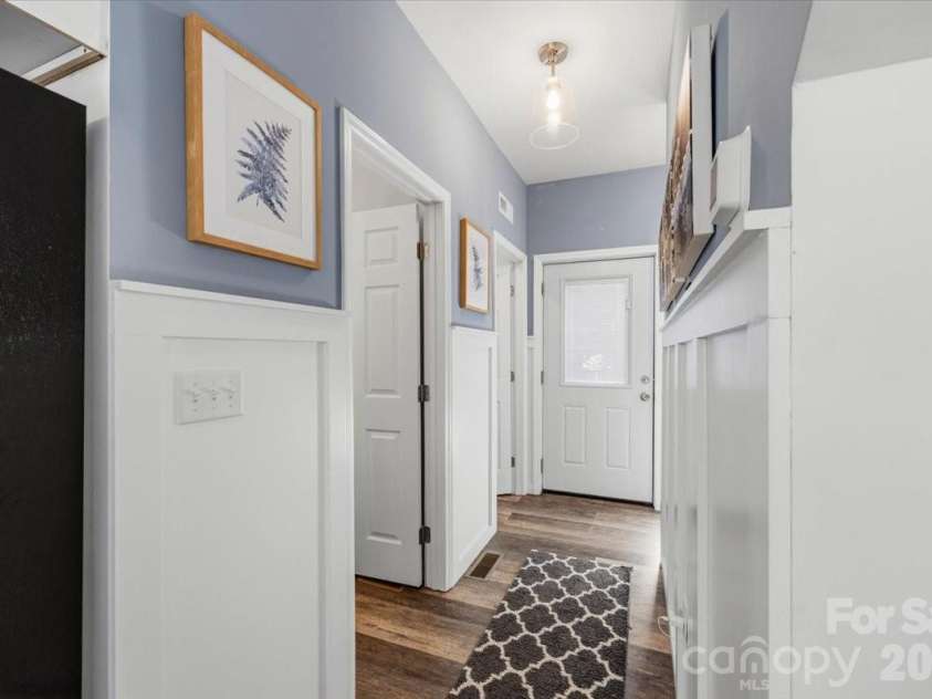 109 Portmanvilla Road, Black Mountain, NC 28711.  MLS# CAR4405511, YatesRealty ID 40127. 