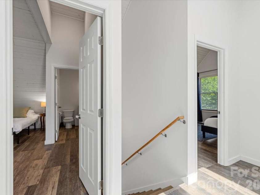 109 Portmanvilla Road, Black Mountain, NC 28711.  MLS# CAR4405511, YatesRealty ID 40127. 