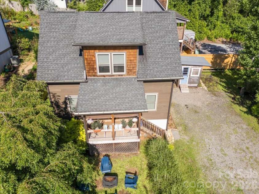 109 Portmanvilla Road, Black Mountain, NC 28711.  MLS# CAR4405511, YatesRealty ID 40127. 