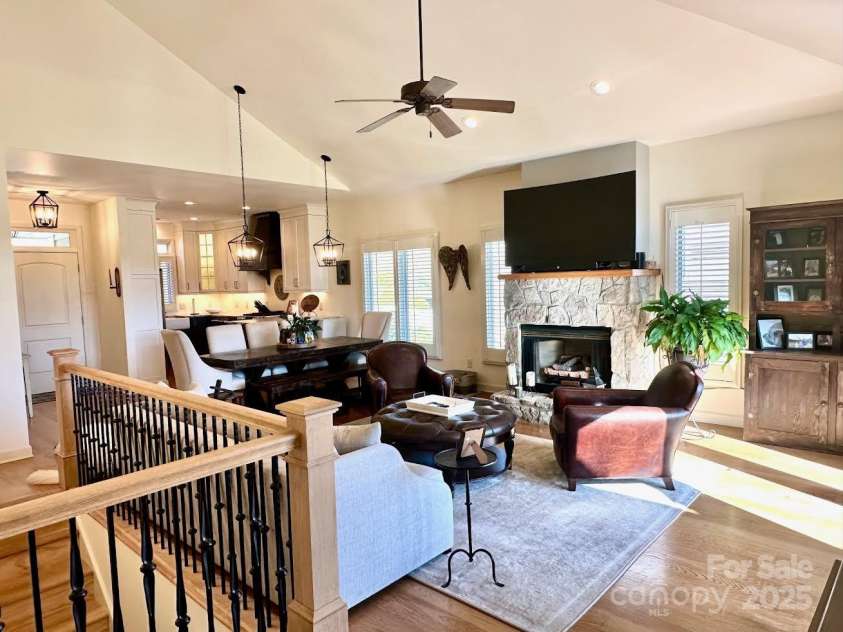 148 Fairway View Place, Jefferson, NC 28640.  MLS# CAR4233768, YatesRealty ID 4013. 