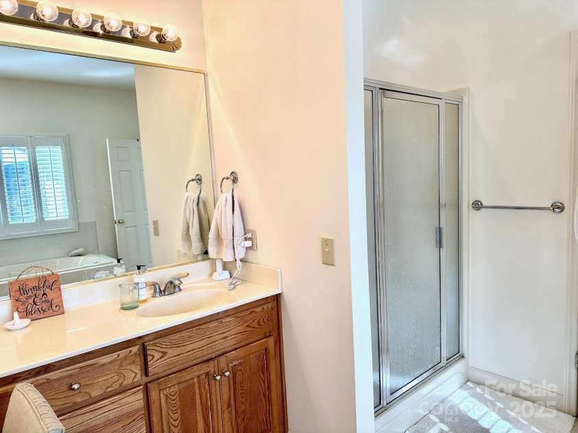 148 Fairway View Place, Jefferson, NC 28640.  MLS# CAR4233768, YatesRealty ID 4013. 