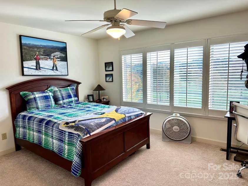 148 Fairway View Place, Jefferson, NC 28640.  MLS# CAR4233768, YatesRealty ID 4013. 