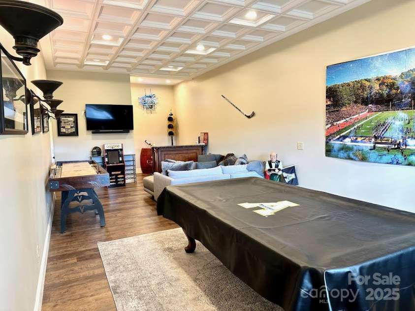 148 Fairway View Place, Jefferson, NC 28640.  MLS# CAR4233768, YatesRealty ID 4013. 