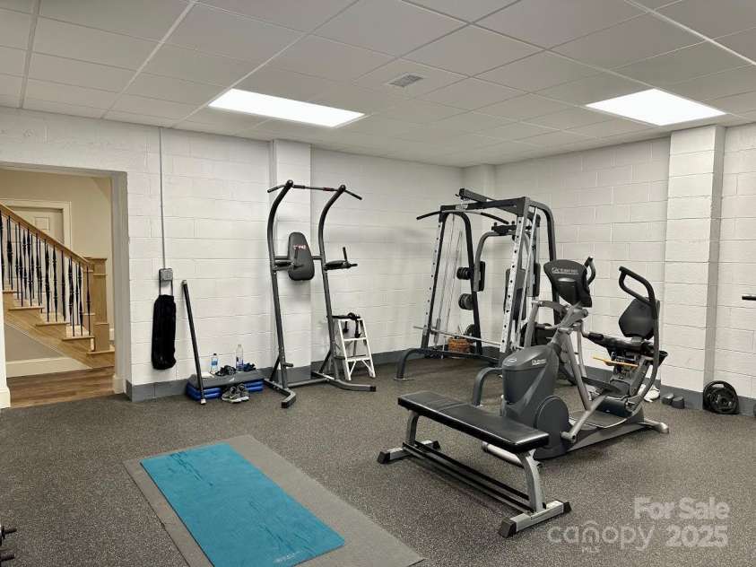 148 Fairway View Place, Jefferson, NC 28640.  MLS# CAR4233768, YatesRealty ID 4013. 