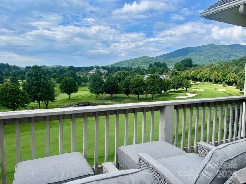 148 Fairway View Place, Jefferson, NC 28640.  MLS# CAR4233768, YatesRealty ID 4013. 