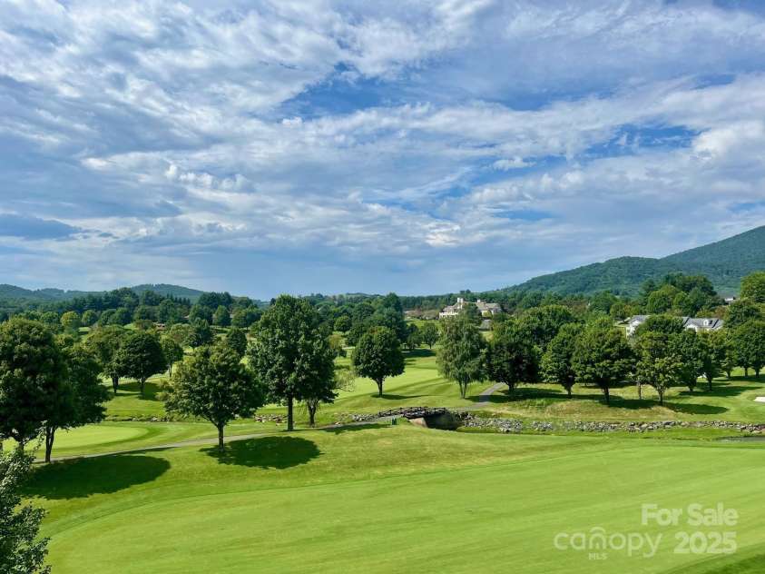 148 Fairway View Place, Jefferson, NC 28640.  MLS# CAR4233768, YatesRealty ID 4013. 