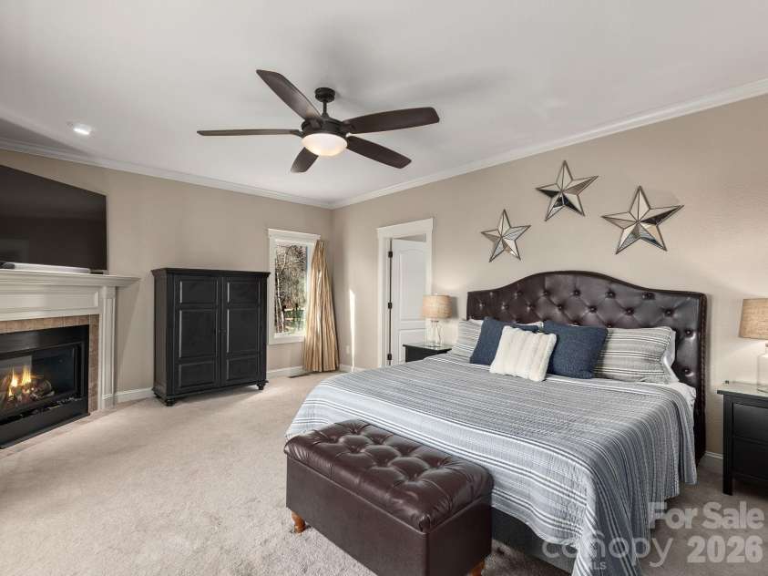 26 Ashewood Lane, Waynesville, NC 28786.  MLS# CAR4325557, YatesRealty ID 4013. Tranquil Main Level Primary Suite 