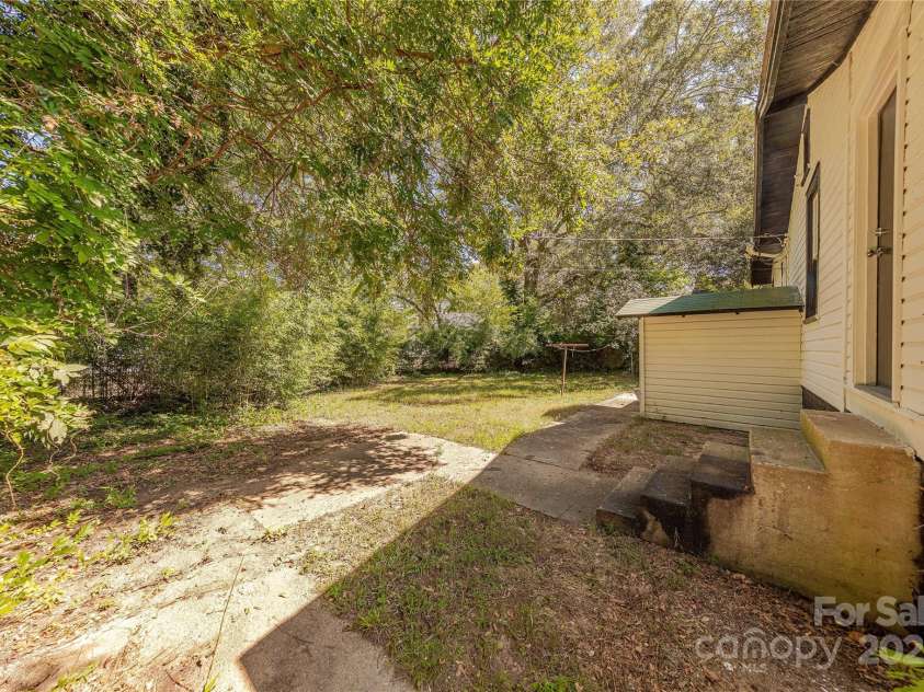 8 Bolt Drive, Shelby, NC 28150.  MLS# CAR4332003, YatesRealty ID 4013. Complete Privacy