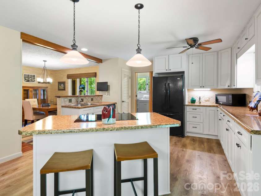 3 High Meadows Drive, Candler, NC 28715.  MLS# CAR4406428, YatesRealty ID 40132. 