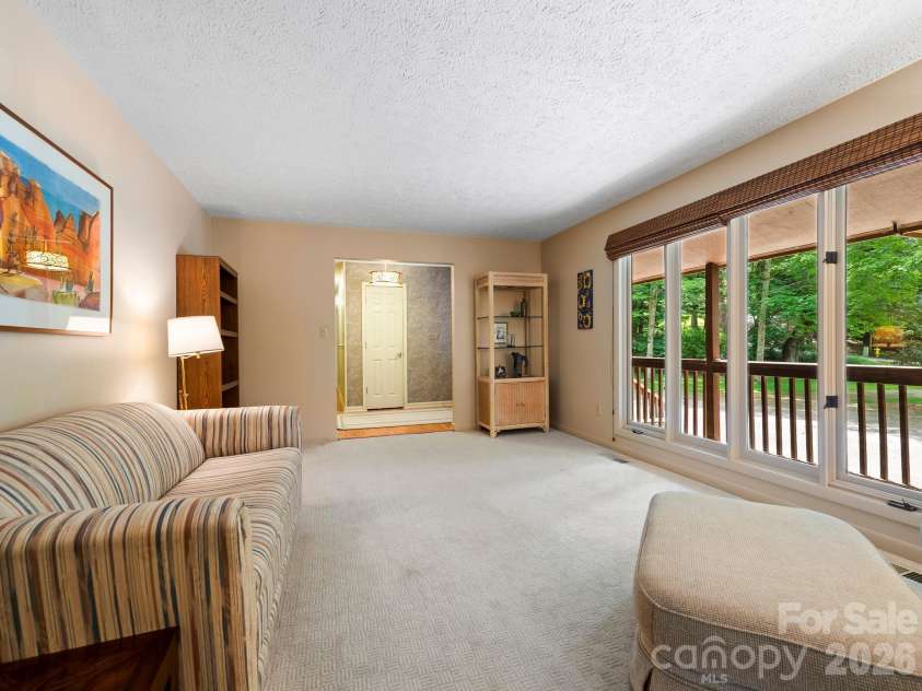 3 High Meadows Drive, Candler, NC 28715.  MLS# CAR4406428, YatesRealty ID 40132. 