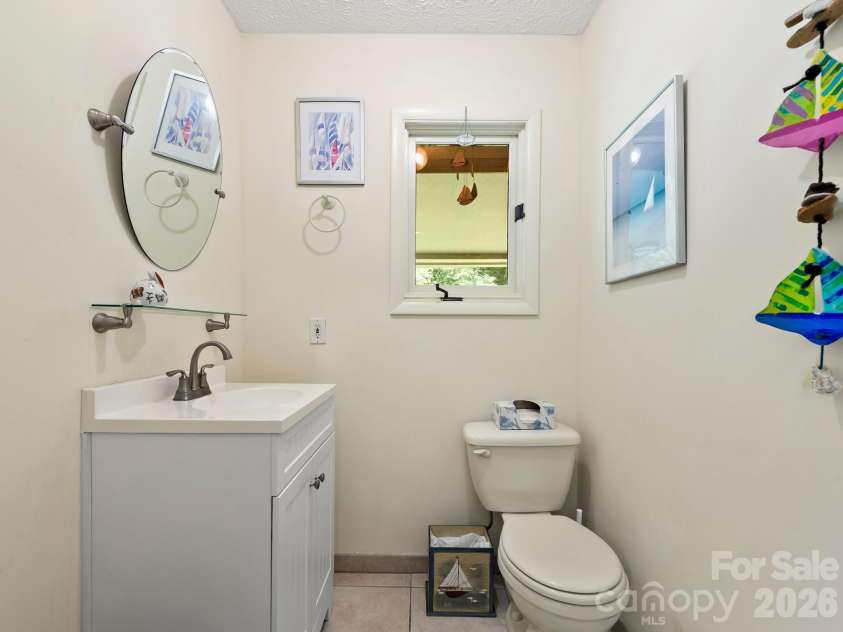 3 High Meadows Drive, Candler, NC 28715.  MLS# CAR4406428, YatesRealty ID 40132. 