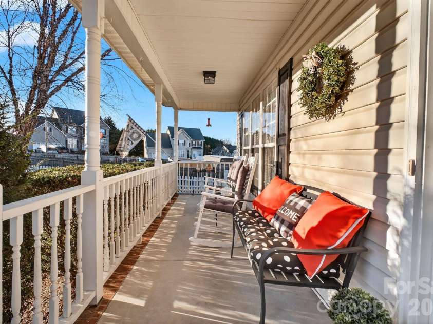 121 Guernsey Court, Dallas, NC 28034.  MLS# CAR4407824, YatesRealty ID 40133. 