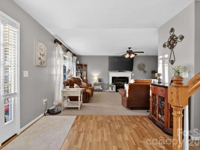 121 Guernsey Court, Dallas, NC 28034.  MLS# CAR4407824, YatesRealty ID 40133. 