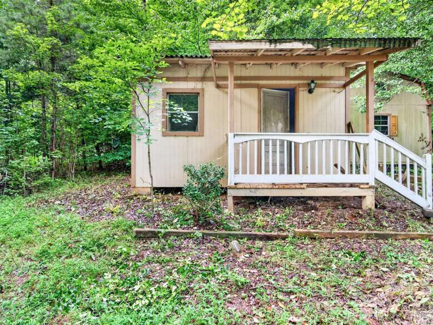 5249 Antler Drive, Iron Station, NC 28080.  MLS# CAR4401538, YatesRealty ID 40139. 1 storage building