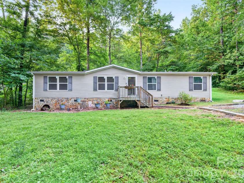 5249 Antler Drive, Iron Station, NC 28080.  MLS# CAR4401538, YatesRealty ID 40139. 