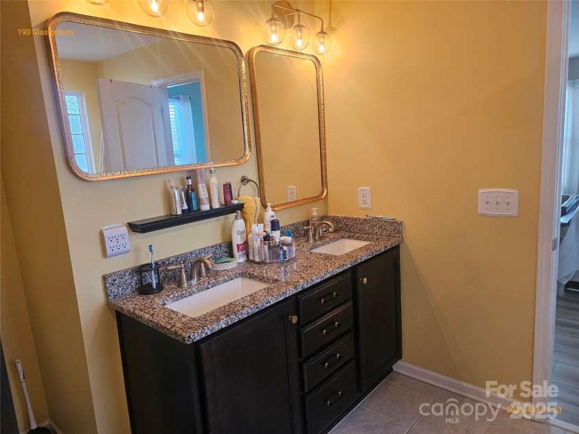 190 Glastonbury Drive, Mooresville, NC 28115.  MLS# CAR4234446, YatesRealty ID 4014. 