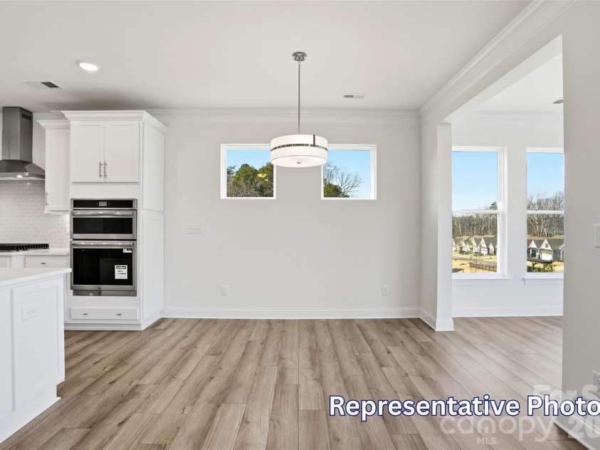 8470 Acadia Parkway, Sherrills Ford, NC 28673.  MLS# CAR4406421, YatesRealty ID 40142. Breakfast Area