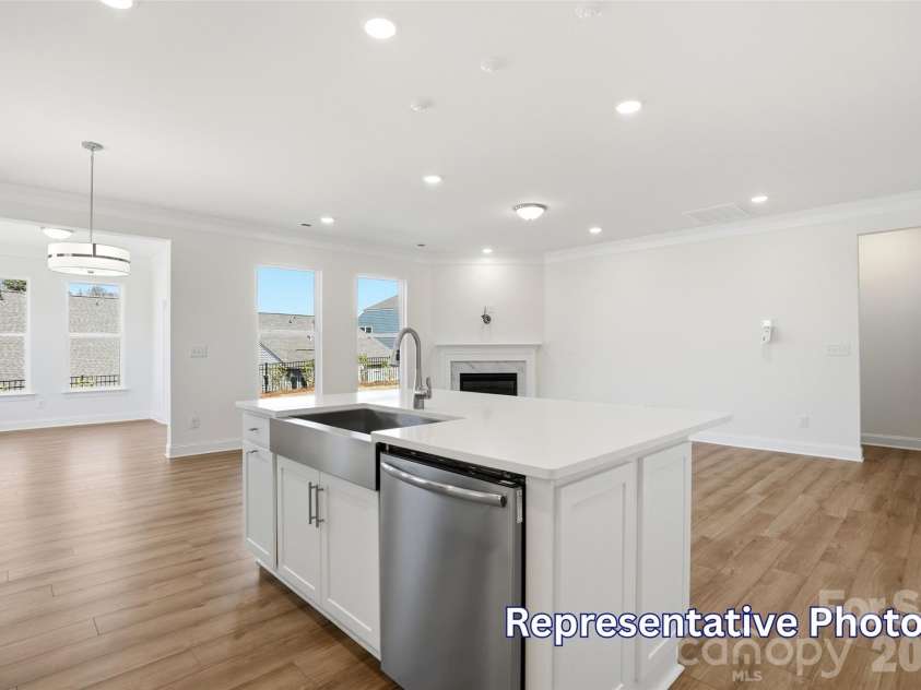 8470 Acadia Parkway, Sherrills Ford, NC 28673.  MLS# CAR4406421, YatesRealty ID 40142. Kitchen