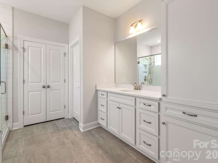 000 Pinnacle Parkway, Union Mills, NC 28167.  MLS# CAR4405947, YatesRealty ID 40143. 