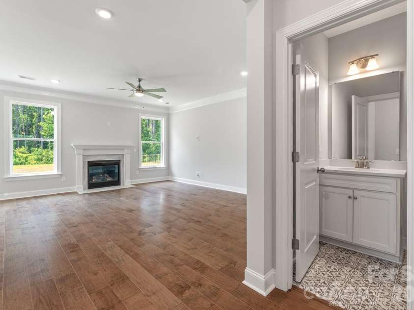000 Pinnacle Parkway, Union Mills, NC 28167.  MLS# CAR4405947, YatesRealty ID 40143. 